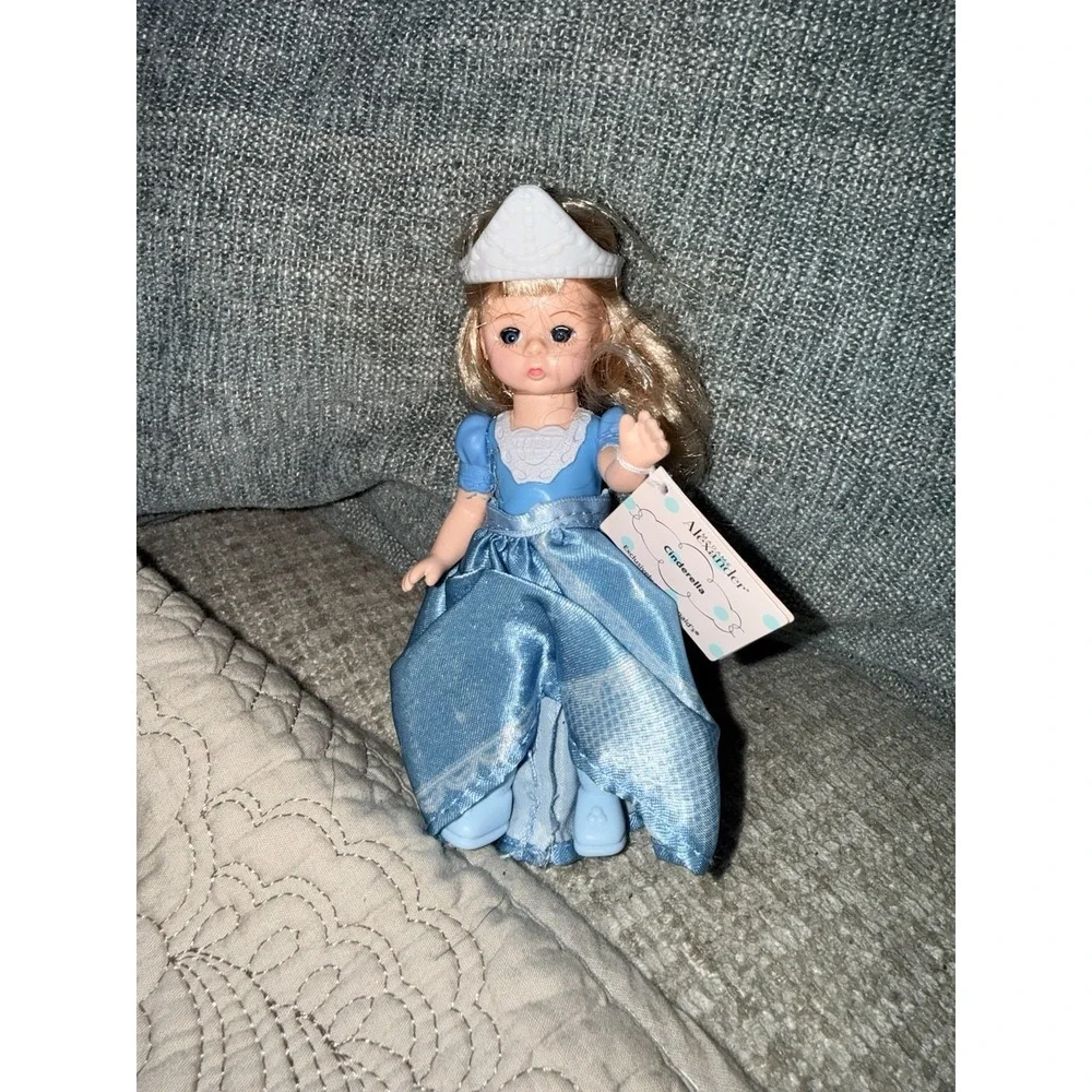 Madame Alexander 5